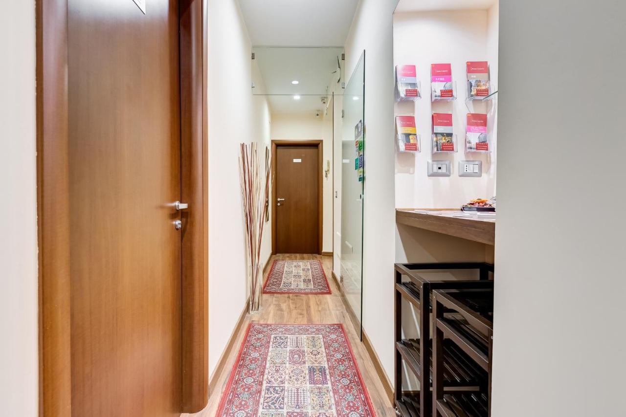 Lhr Coliseum B&B Roma Dış mekan fotoğraf